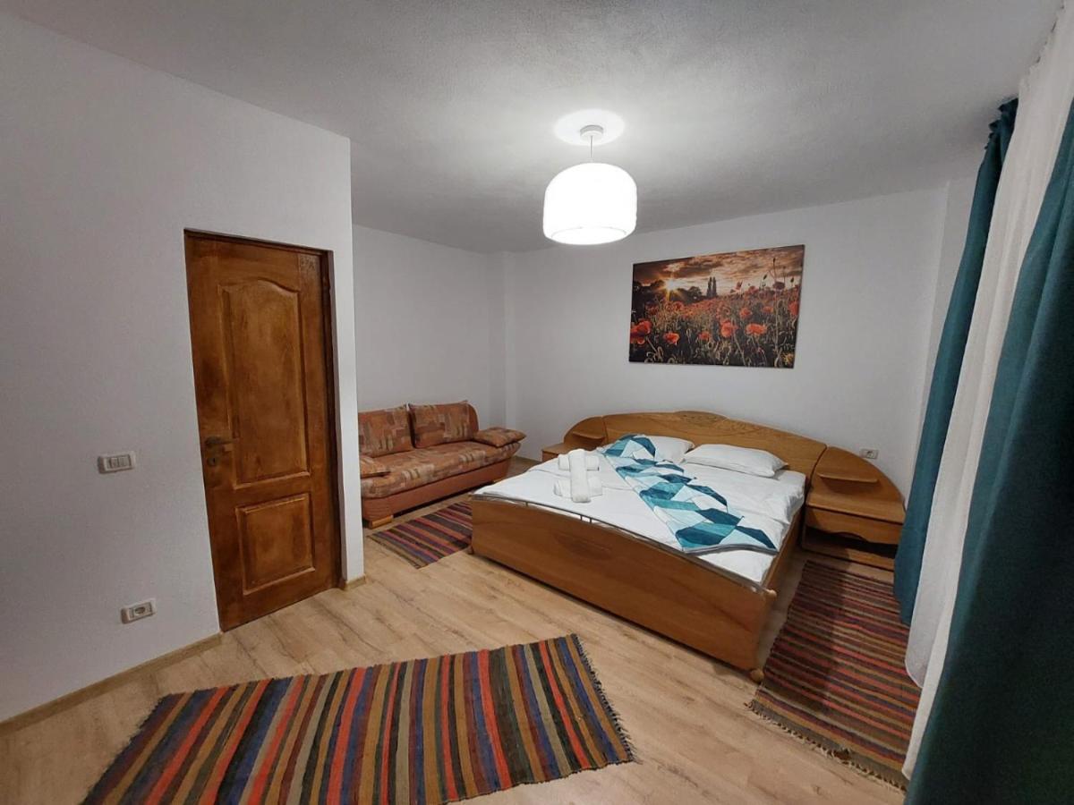 Casuta De Sub Munte Cartisoara Villa Екстериор снимка